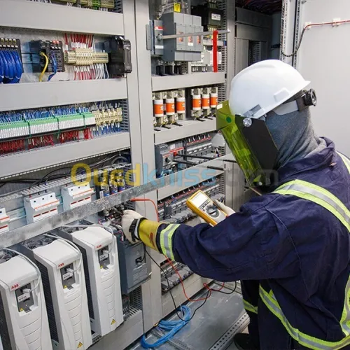 Electrician : travaux Electrician : travaux électriques industriel,bâtiment et  
