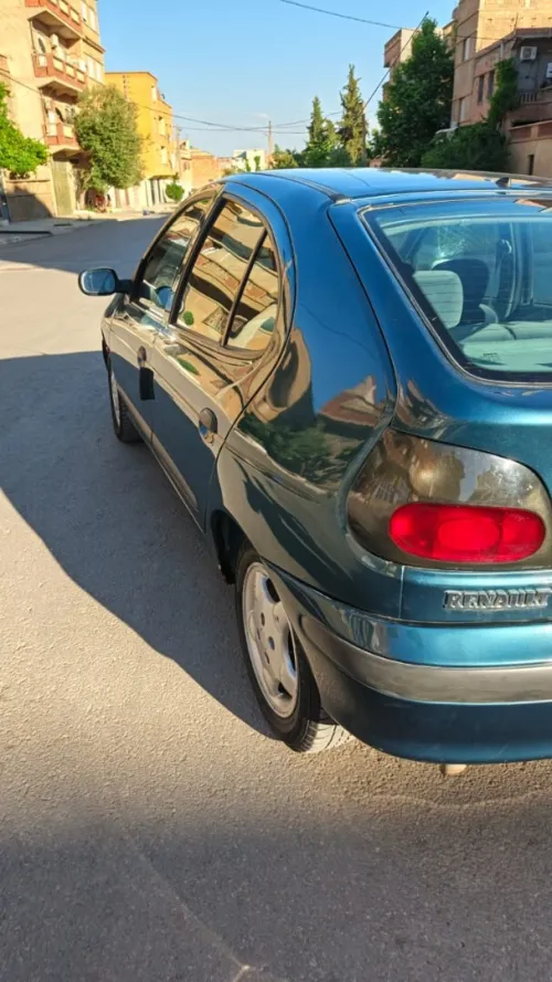Renault Megane 1 1998 Sentry