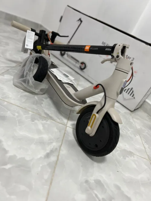 Trottinette électrique, Xiaomi Mi 3