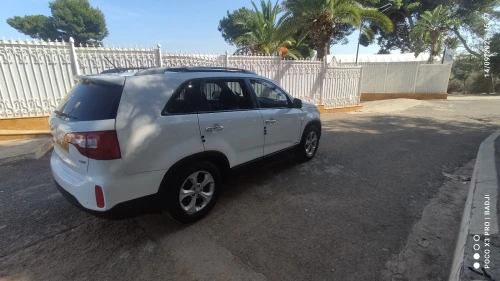 Kia Sorento 2013 premium 5 place