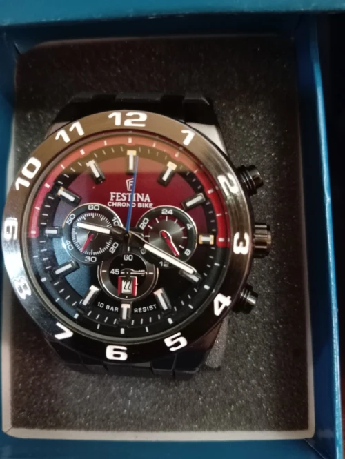 2 Montres Festina collection 2025 super qualité fel wa3ar 
