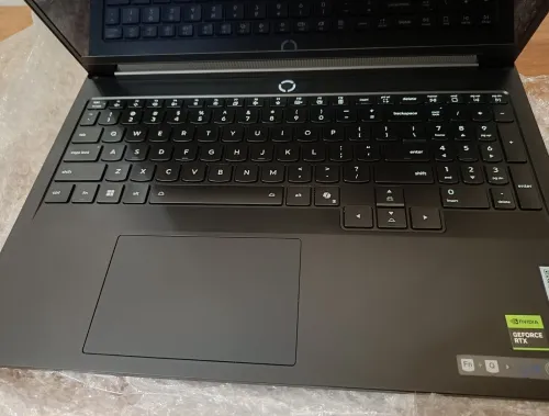 LENOVO LEGION 7 Pro ultra 9 275HX 32G 2T SSD NVIDIA RTX 5080 16G DRR6 ÉCRAN 3K OLED