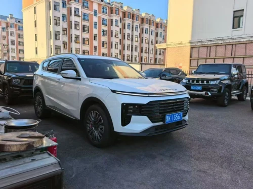 Geely X70 plus 2025 