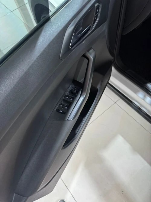 Volkswagen T-Cross 2023 