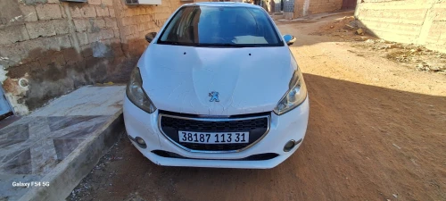 Peugeot 208 2013 Allure
