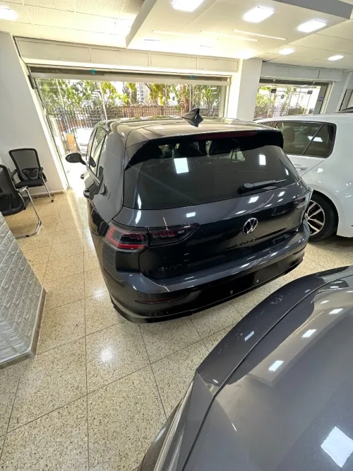 Volkswagen Golf 8 2026 R