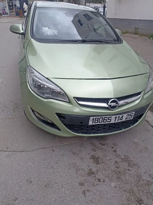 Opel Astra 2014 COSMO