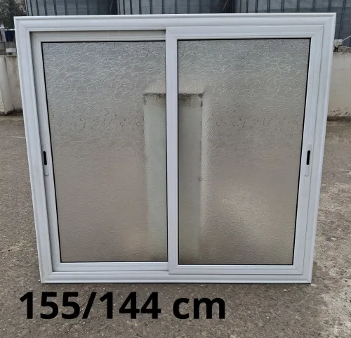 Fenêtres aluminium blanc et marron Bon Prix / نوافذ ألومنيوم باللونين الأبيض والبني