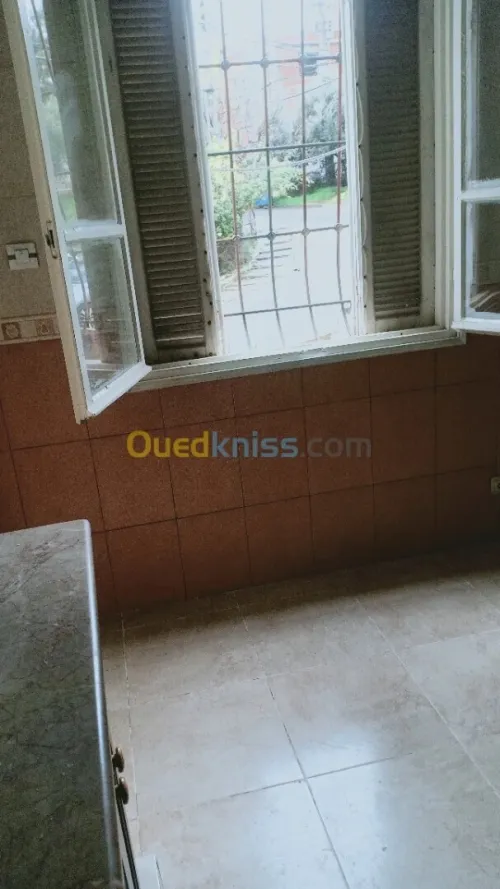Location Appartement F3 Alger Draria
