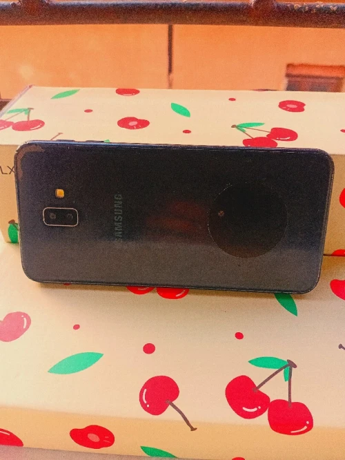 Sumsung galaxy +j6