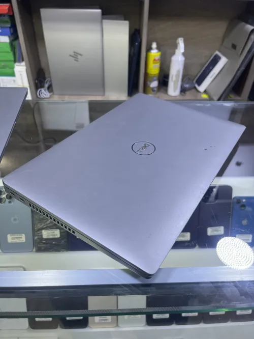 Dell Latitude 5420  / i5 1135G7 / 8GB RAM / 256GB SSD