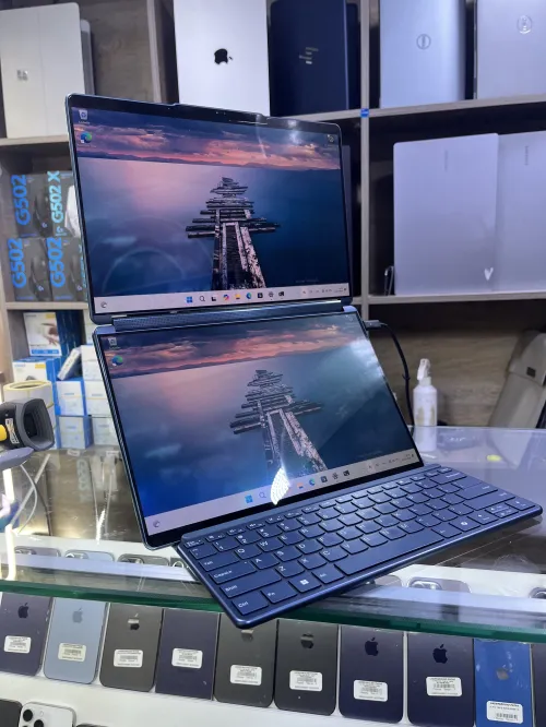 Lenovo Yoga  Intel Ultra 7 155U