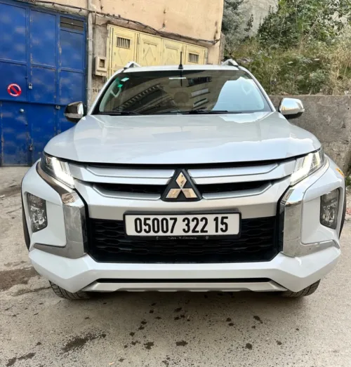 Mitsubishi L200 2022 Doube cabine Evolution