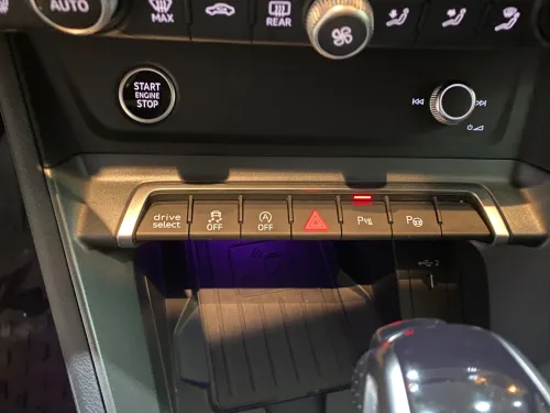 Audi Q3 2025 S-Line