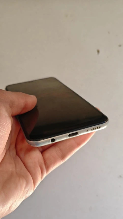 Samsung A50