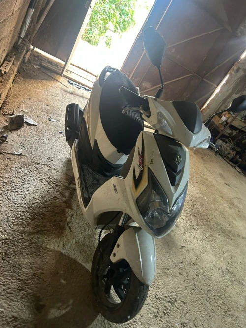 Sym Jet 4 2016