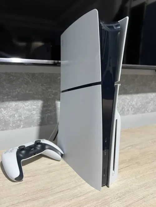 PlayStation 5 slim / PS5 Slim État Neuf + Boîte 