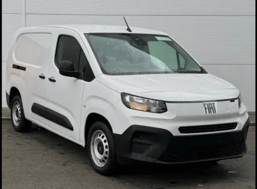 Chauffeur avec fiat doblo 2025 a louer