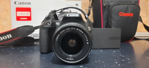 CANON EOS 250D (Rebel SL3)