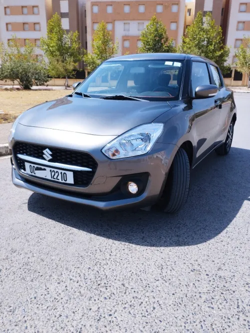 Suzuki Swift 2022 GLX LA TT OPTIONS IMPORTER DE DUBAÏ 1ER MAIN