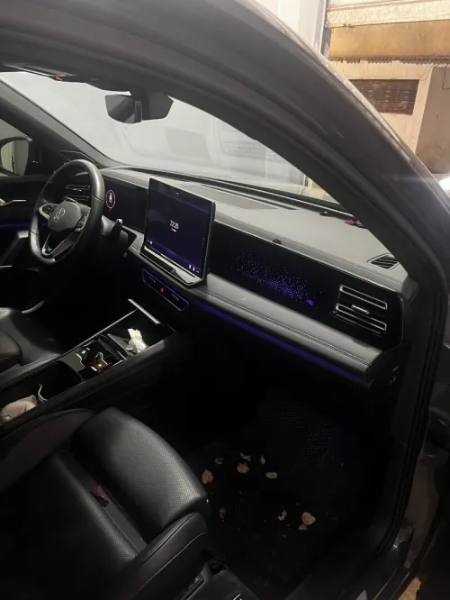 Volkswagen Tiguan 2025 R line full option black edition