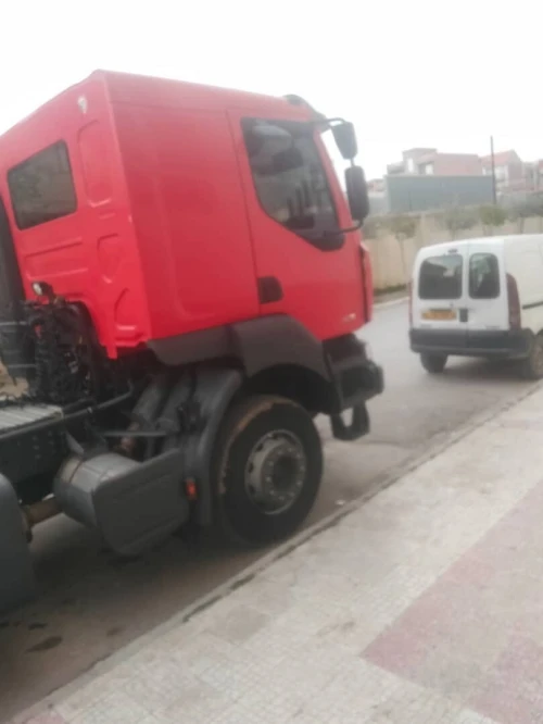 Renault trucks 440 2012