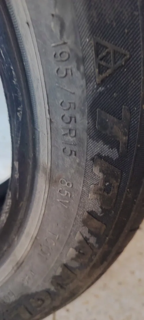 Pneus  R15