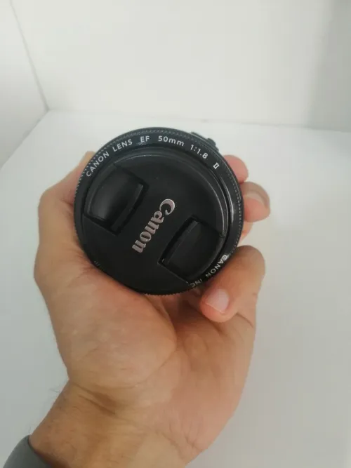 Objectif Canon EF 50 mm 1.8
