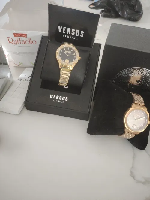 Montre Versace versus 