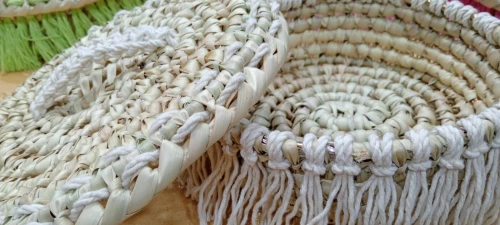 Bombomniere en macramé 