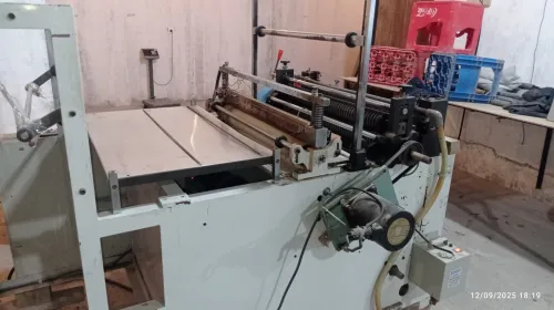 Machine fabrication sac poubelle