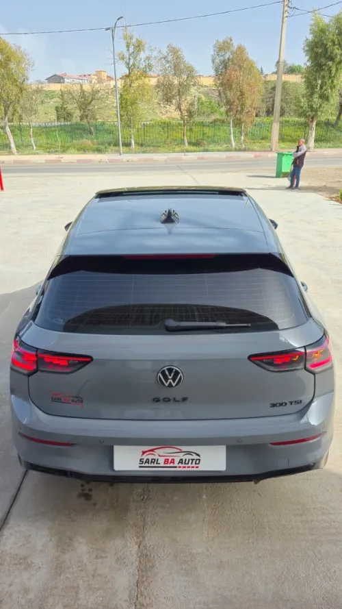Volkswagen Golf 8 2025 R-Line