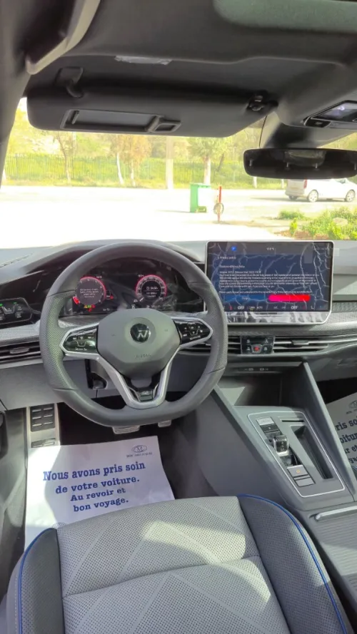 Volkswagen Golf 8 2025 R-Line