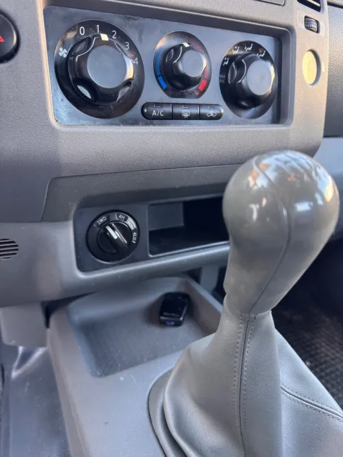 Nissan Navara 2012 Elegance 4x4
