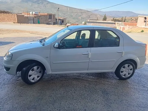 Dacia Logan 2012 Latot