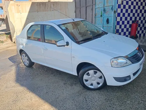 Dacia Logan 2012 Latot