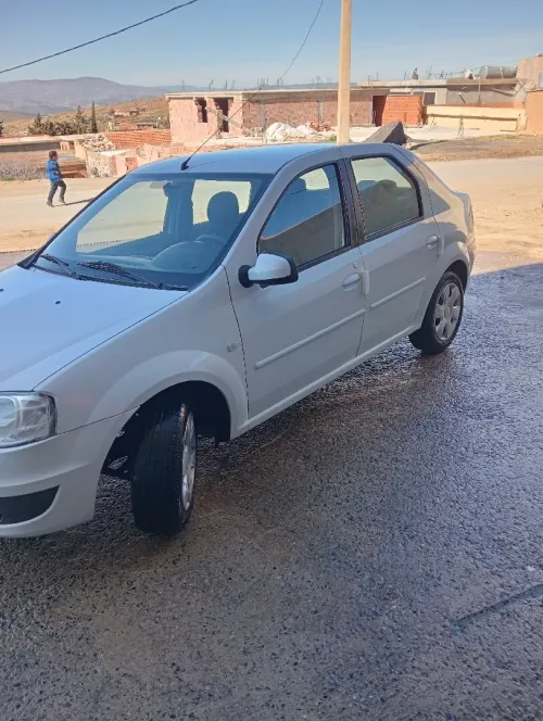 Dacia Logan 2012 Latot