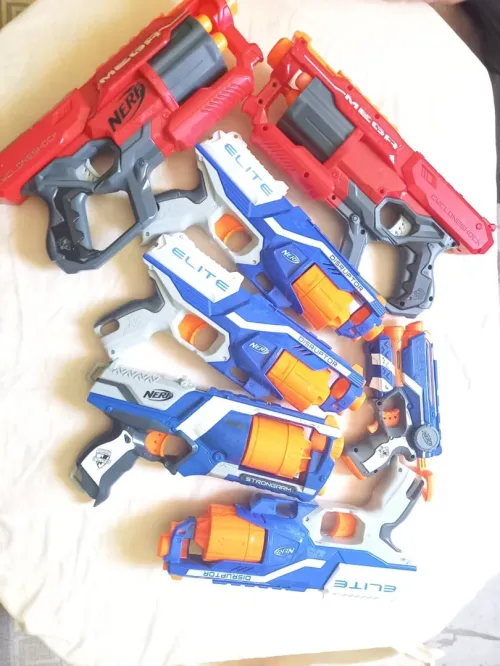 Pistolets Nerf 