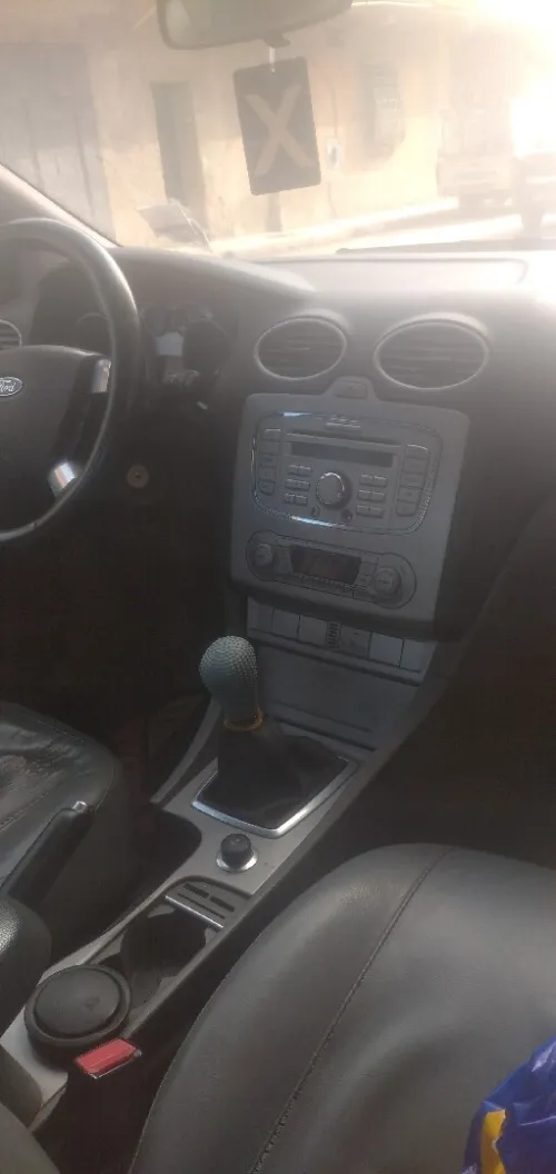 Ford Focus 4 portes 2010 Focus 4 portes