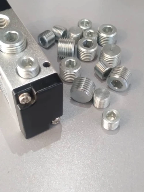 Bouchon à filetage mâle BSPT