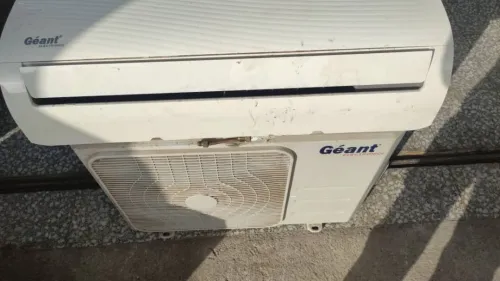 Climatiseur Géant 12 000BTU