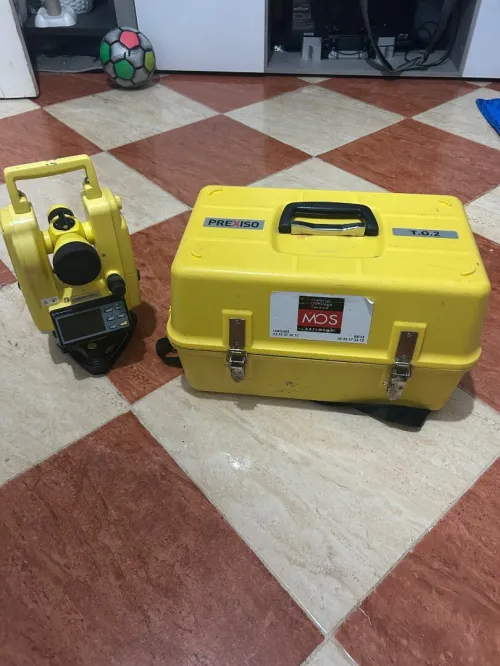 Theodolite 