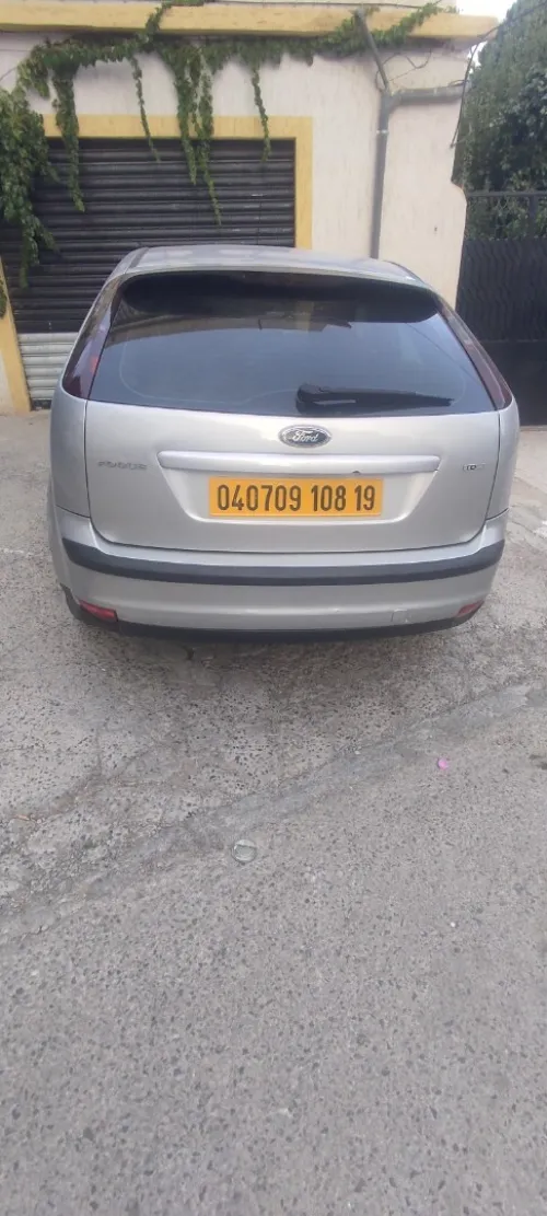 Ford Focus 5 portes 2008 GHIA +