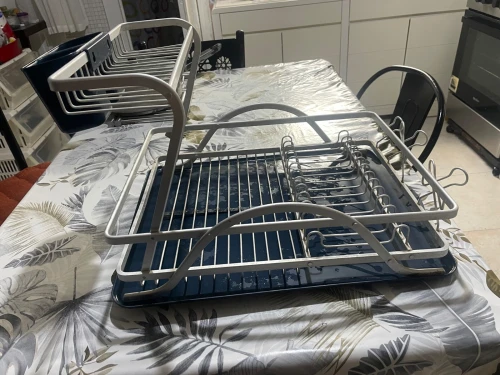 Égouttoir métallique pour vaisselle 