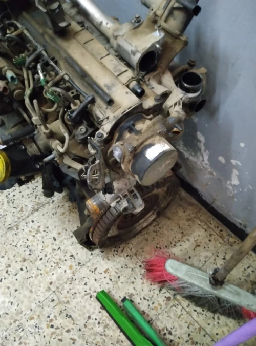 Moutour 1.5dci chaufali sin koulsh fih yemshi
