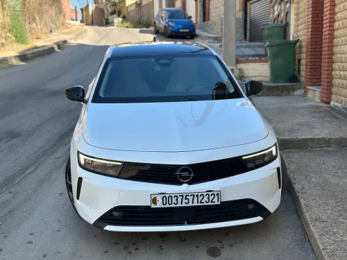 Opel Astra 2023 