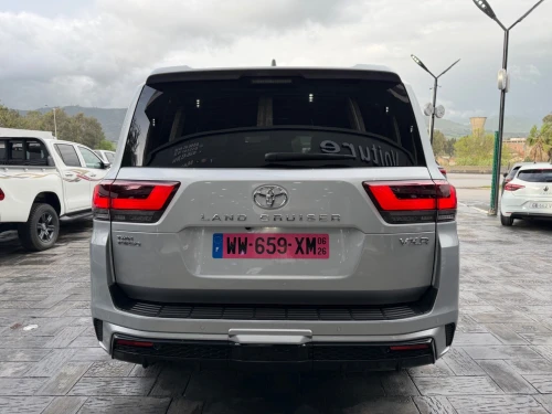 Toyota Land Cruiser  2026 V XR full option