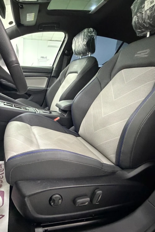 Volkswagen Golf 8.5 2026 R Line