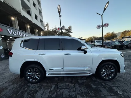 Toyota Land Cruiser  2026 V XR - full options