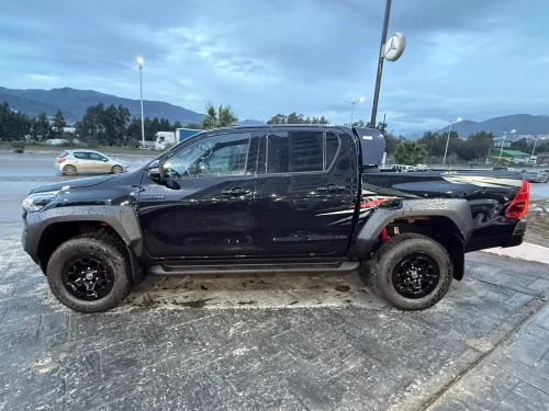Toyota Hilux saoudi 2026 GR sport full option